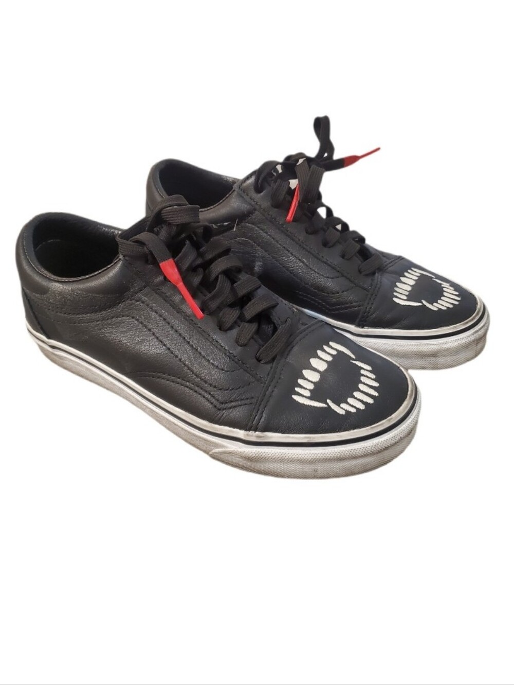 Vans Old Skool Black Leather Fangs Lace Up Sneakers Women's 7.5